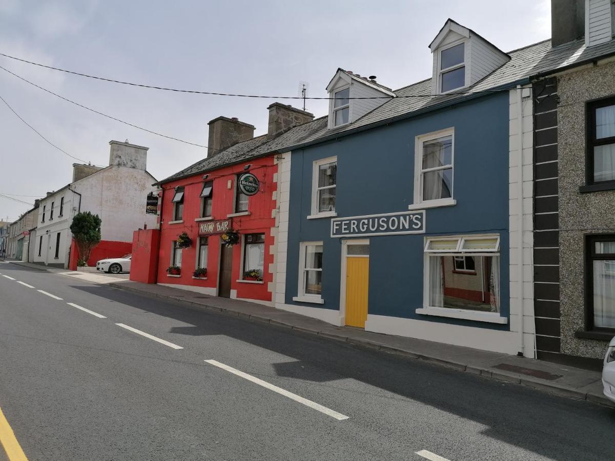 Ferguson'S Traditional Townhouse Dunkineely Esterno foto