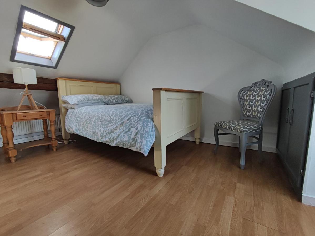 Ferguson'S Traditional Townhouse Dunkineely Esterno foto