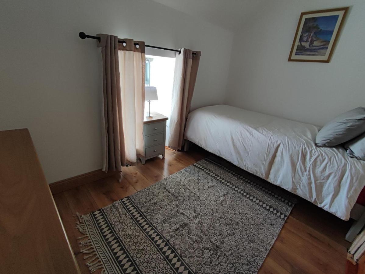 Ferguson'S Traditional Townhouse Dunkineely Esterno foto